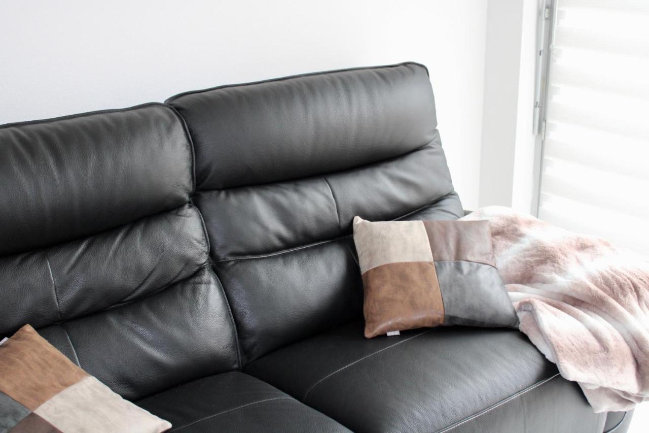 Appartement Confortable Avec Parking Prive ستشيلتيغهيم المظهر الخارجي الصورة
